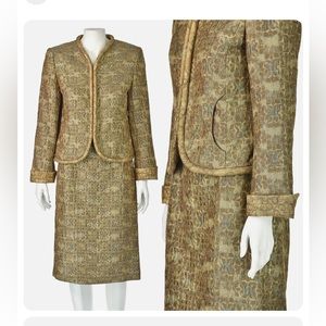 Vintage BILL BLASS classy golden brocade/ tapestry 2 piece skirt suit size 2